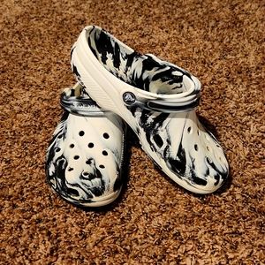 Crocs Black and White Swirl